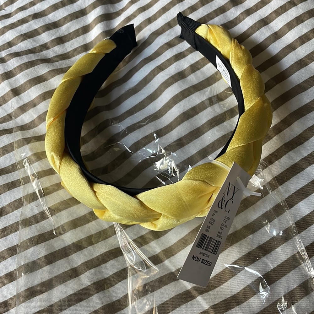 Light Yellow Braided Headband - Picture 3 of 5